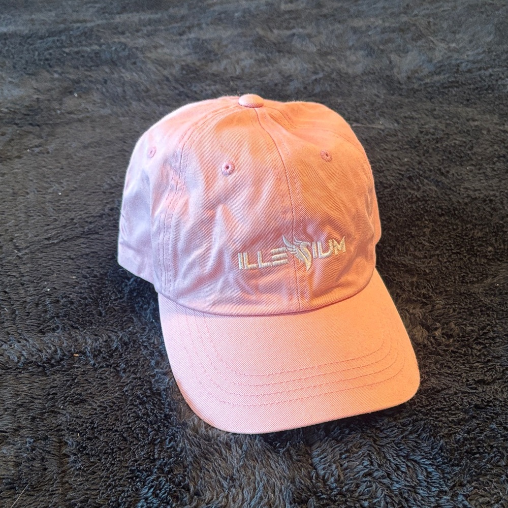 Pink Illenium hat - Picture 2 of 7
